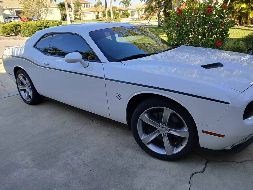2015 Dodge Challenger 3rd Gen - Image 6 of 8
