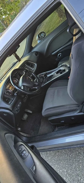 2015 Dodge Challenger 3rd Gen - Image 4 of 15