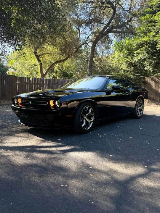 2015 Dodge Challenger 3rd Gen - Image 2 of 7