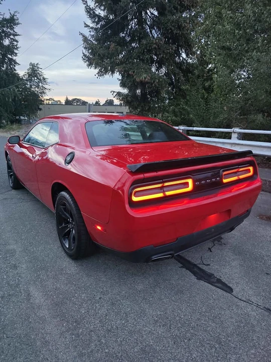 2015 Dodge Challenger 3rd Gen - Image 6 of 17