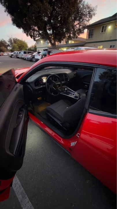 2015 Dodge Challenger 3rd Gen - Image 6 of 20