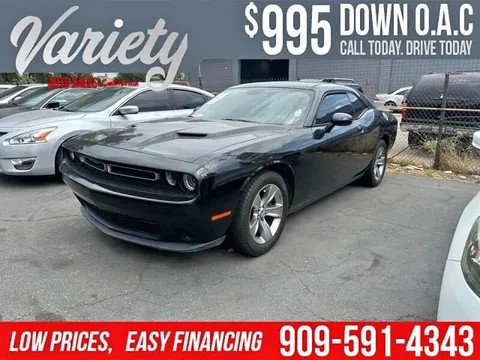 2015 Dodge Challenger SXT Coupe 2D