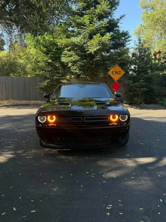 2015 Dodge Challenger 3rd Gen - Image 3 of 10