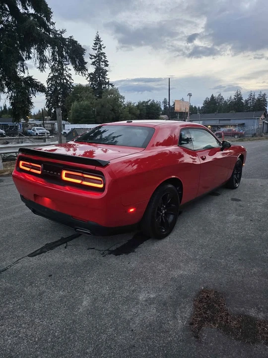 2015 Dodge Challenger 3rd Gen - Image 7 of 17
