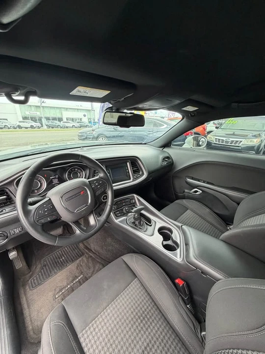 2015 Dodge Challenger 3rd Gen - Image 13 of 18
