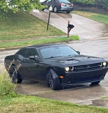 2015 Dodge Challenger SXT Coupe 2D