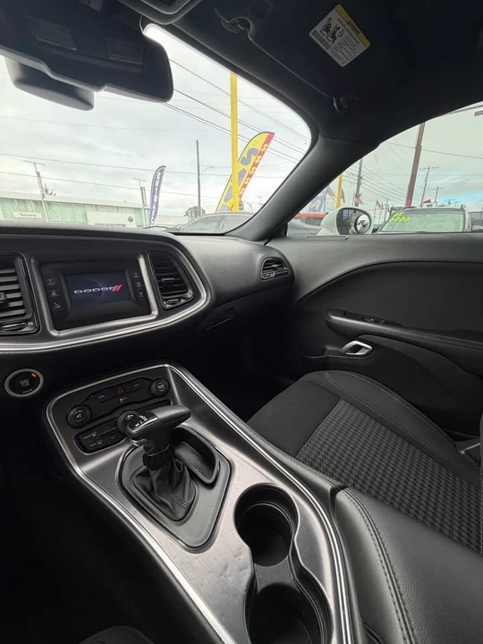 2015 Dodge Challenger 3rd Gen - Image 17 of 19