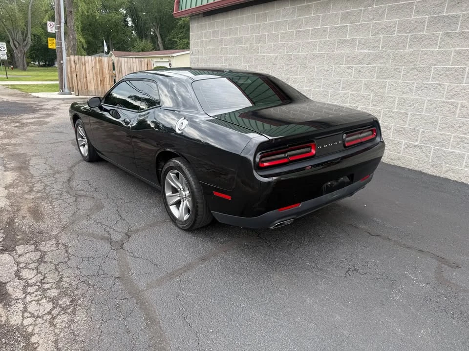 2015 Dodge Challenger 3rd Gen - Image 4 of 8