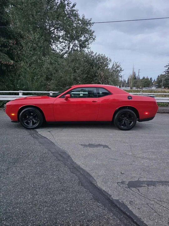 2015 Dodge Challenger 3rd Gen - Image 9 of 17