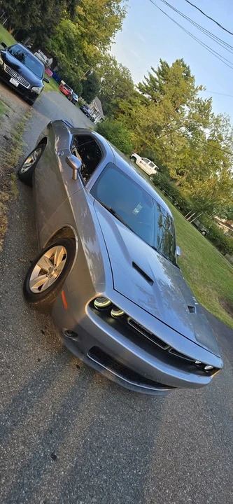 2015 Dodge Challenger 3rd Gen - Image 3 of 15