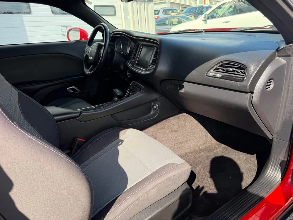 2015 Dodge Challenger 3rd Gen - Image 9 of 18