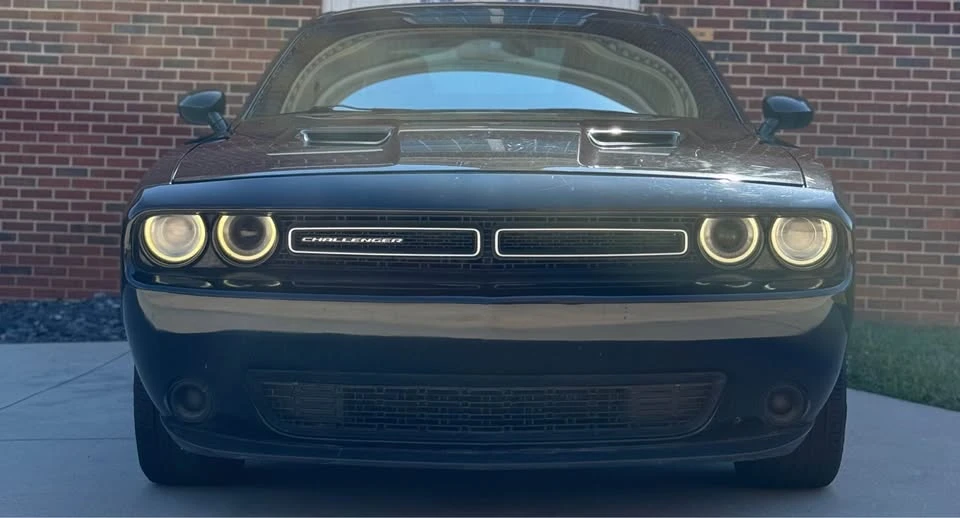 2015 Dodge Challenger 3rd Gen - Image 2 of 13