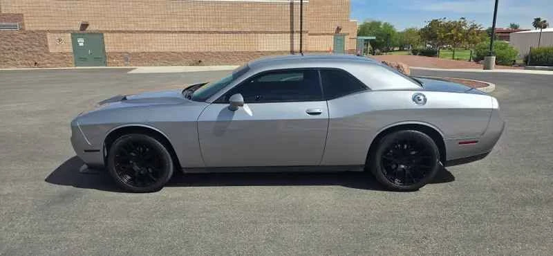 2015 Dodge Challenger 3rd Gen - Image 9 of 18