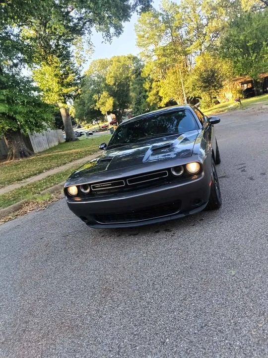 2015 Dodge Challenger 3rd Gen - Image 2 of 9