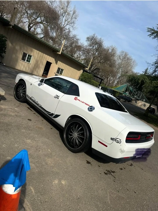 2015 Dodge Challenger 3rd Gen - Image 4 of 20