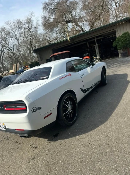 2015 Dodge Challenger 3rd Gen - Image 11 of 20