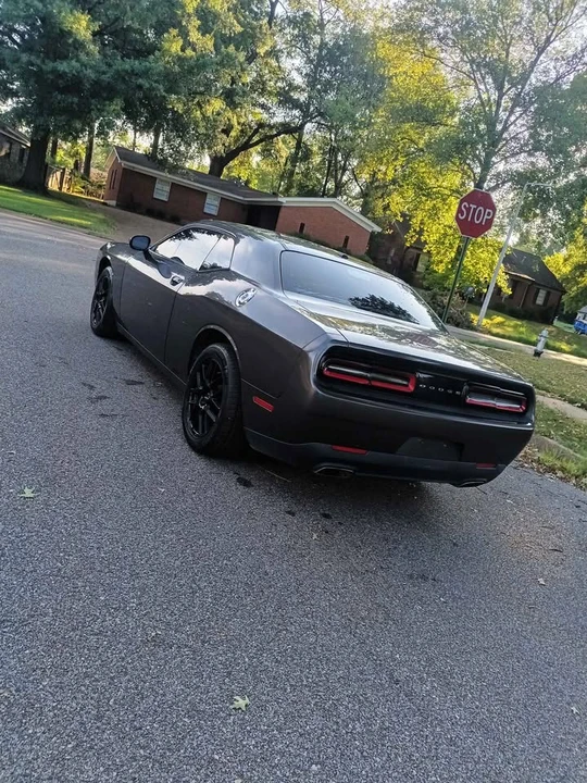 2015 Dodge Challenger 3rd Gen - Image 6 of 9