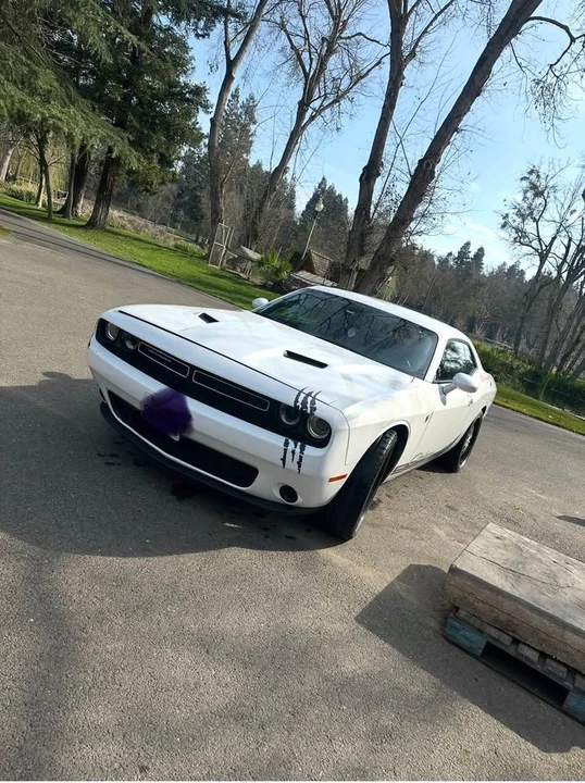 2015 Dodge Challenger 3rd Gen - Image 16 of 20