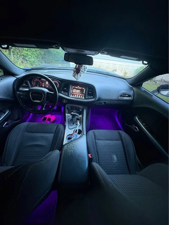 2015 Dodge Challenger 3rd Gen - Image 2 of 4