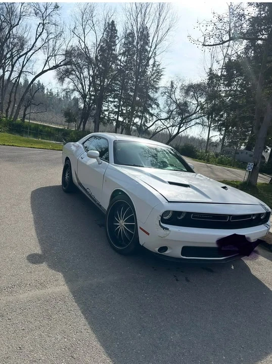 2015 Dodge Challenger 3rd Gen - Image 13 of 20