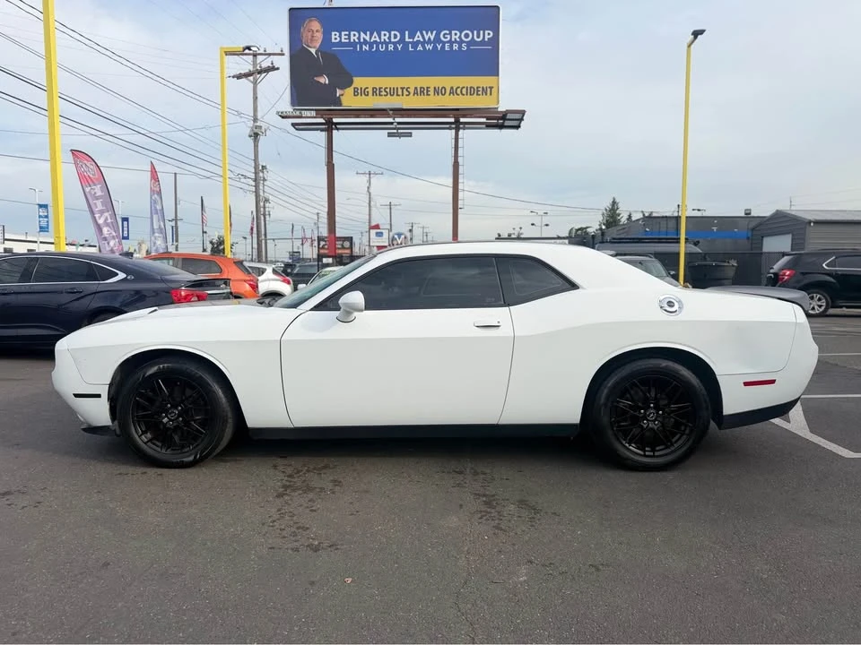 2015 Dodge Challenger 3rd Gen - Image 8 of 17