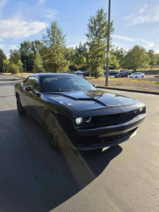 2015 Dodge Challenger 3rd Gen - Image 4 of 12