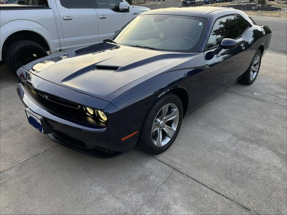 2015 Dodge Challenger 3rd Gen - Image 2 of 8