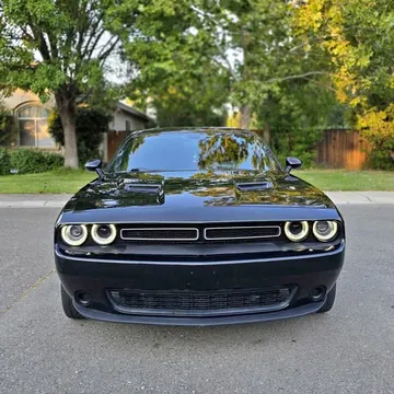 2015 Dodge Challenger SXT