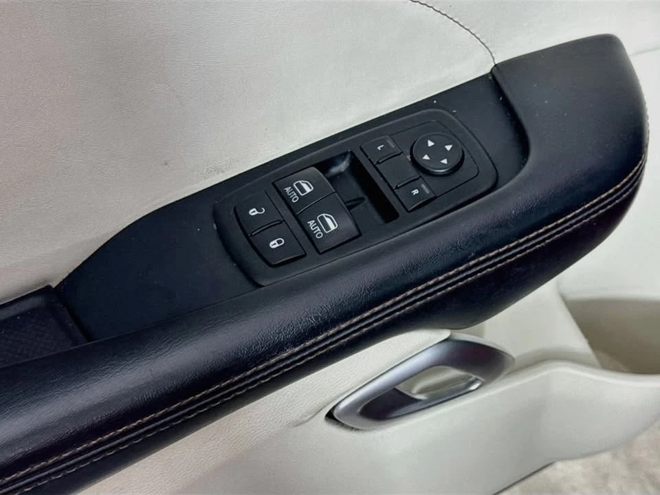 2015 Dodge Challenger 3rd Gen - Image 18 of 20
