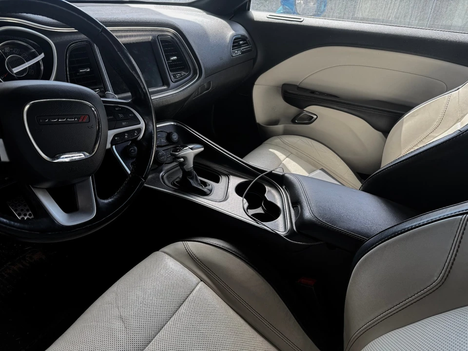 2015 Dodge Challenger 3rd Gen - Image 8 of 15