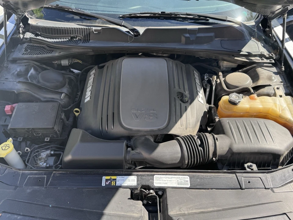 2015 Dodge Challenger 3rd Gen - Image 21 of 24