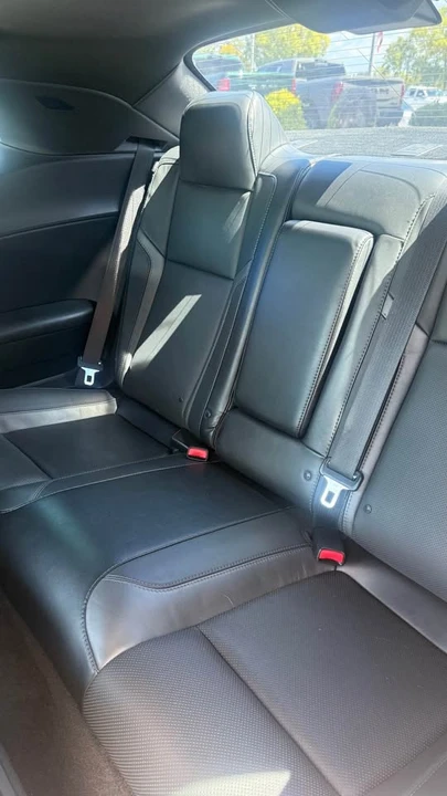 2015 Dodge Challenger 3rd Gen - Image 10 of 14