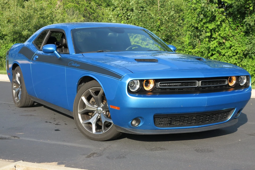 2015 Dodge Challenger 3rd Gen - Image 7 of 31