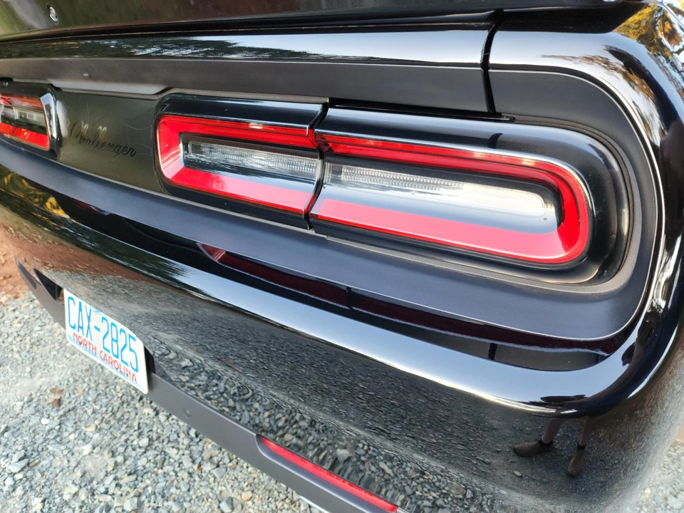 2015 Dodge Challenger 3rd Gen - Image 27 of 31