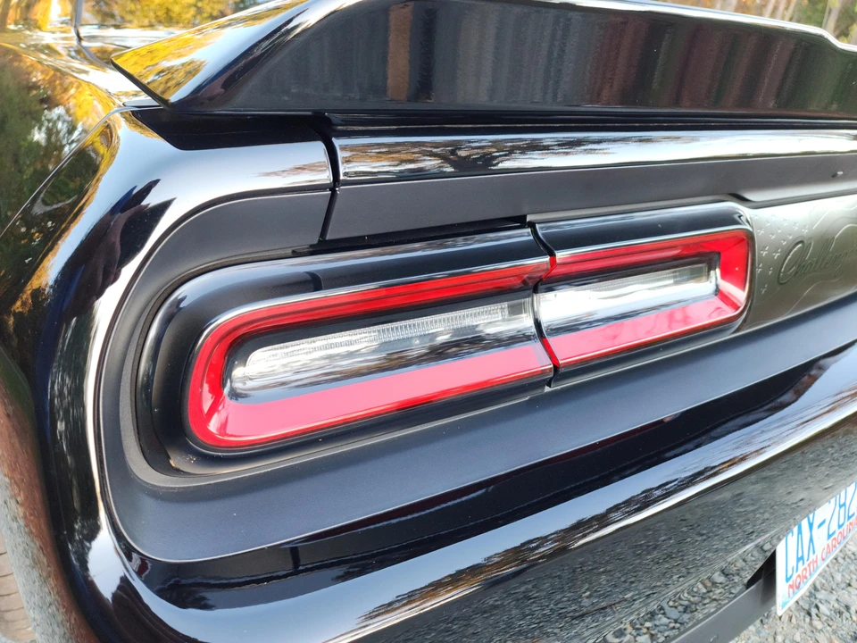 2015 Dodge Challenger 3rd Gen - Image 25 of 31