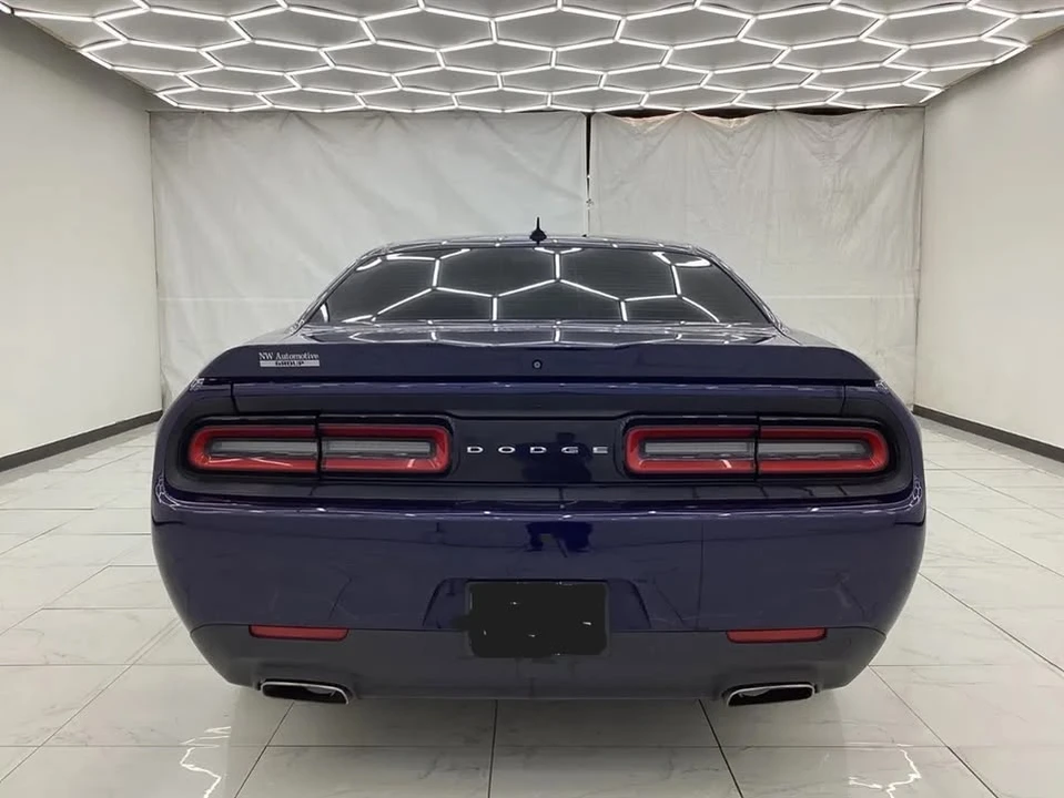 2015 Dodge Challenger 3rd Gen - Image 5 of 16