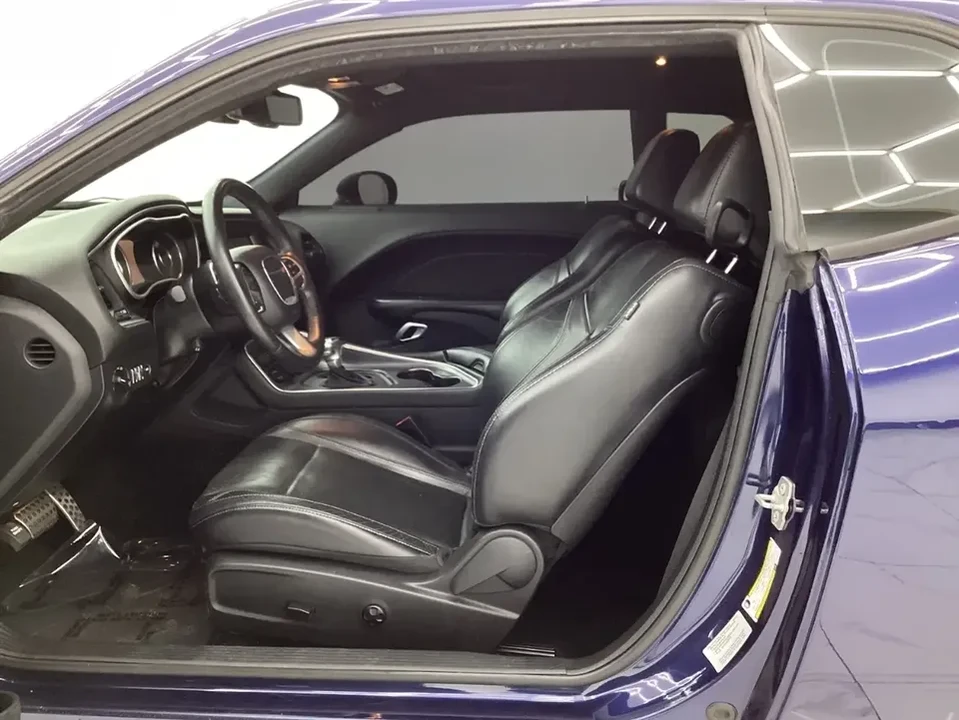 2015 Dodge Challenger 3rd Gen - Image 7 of 16