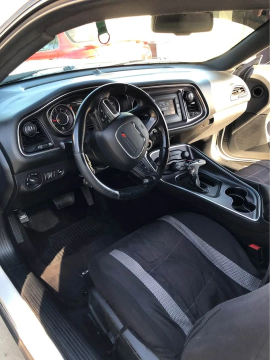 2015 Dodge Challenger 3rd Gen - Image 7 of 9