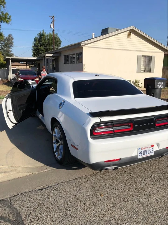 2015 Dodge Challenger 3rd Gen - Image 8 of 9