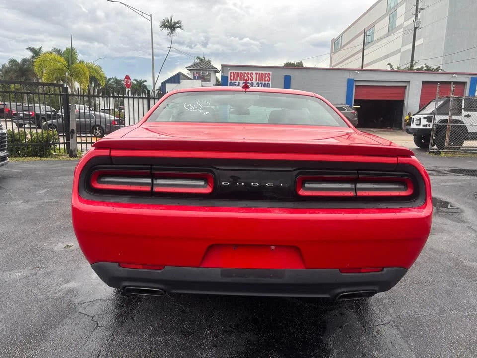 2015 Dodge Challenger 3rd Gen - Image 5 of 18