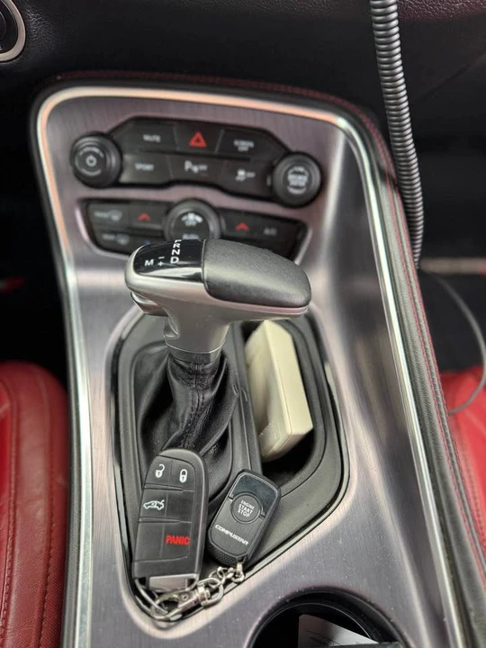 2015 Dodge Challenger 3rd Gen - Image 11 of 12