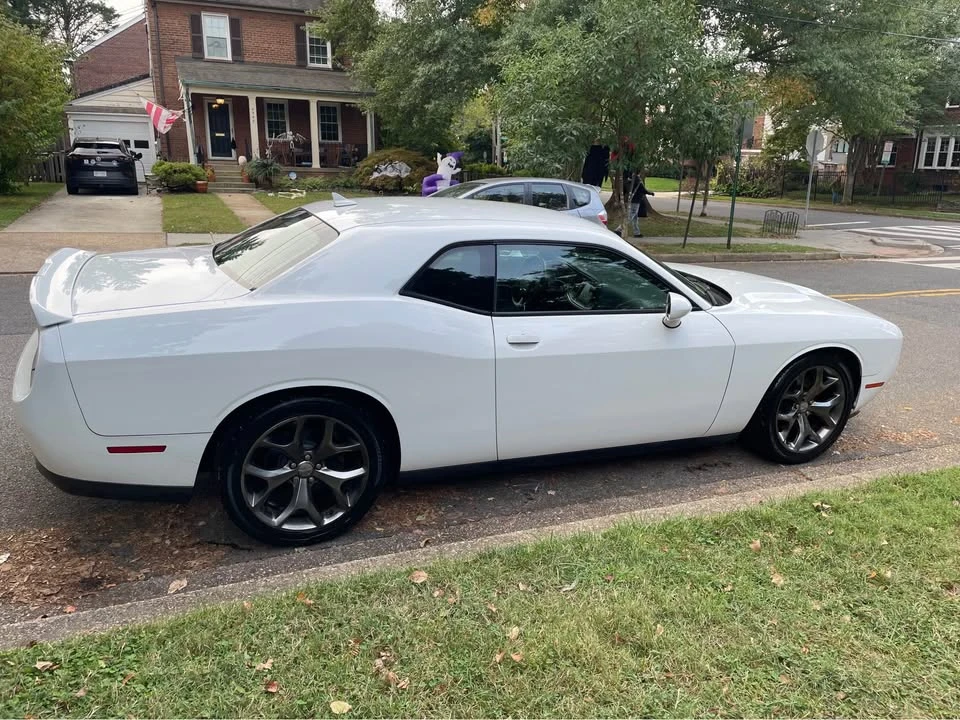 2015 Dodge Challenger 3rd Gen - Image 5 of 11