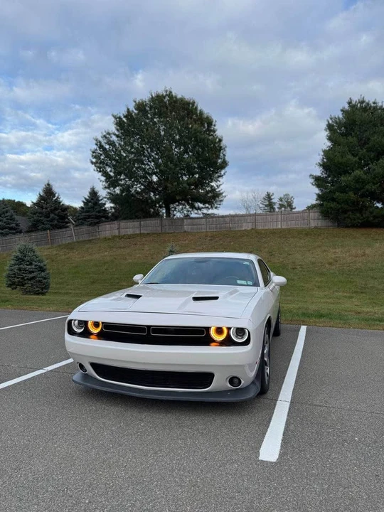 2015 Dodge Challenger 3rd Gen - Image 2 of 12