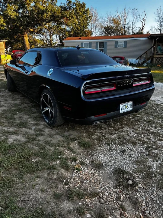 2015 Dodge Challenger 3rd Gen - Image 16 of 17