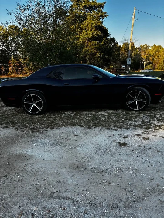 2015 Dodge Challenger 3rd Gen - Image 13 of 17