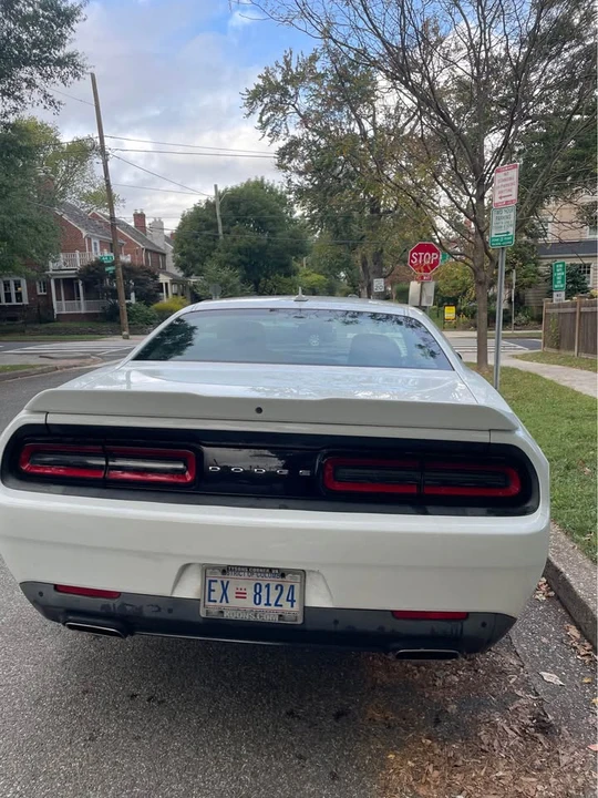 2015 Dodge Challenger 3rd Gen - Image 4 of 11