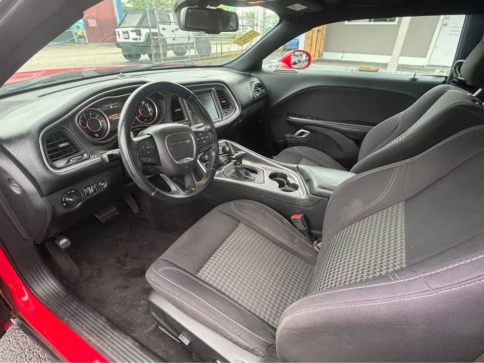 2015 Dodge Challenger 3rd Gen - Image 9 of 18