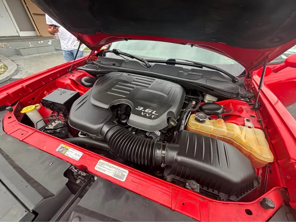 2015 Dodge Challenger 3rd Gen - Image 15 of 18