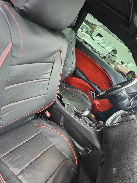 2015 Dodge Challenger 3rd Gen - Image 4 of 10