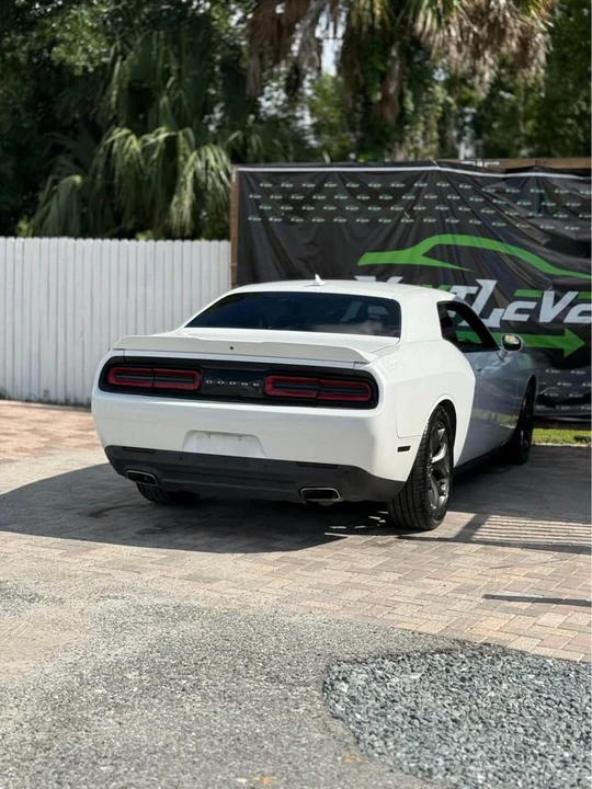 2015 Dodge Challenger 3rd Gen - Image 8 of 14